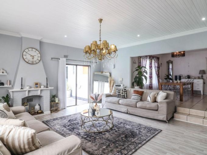 3 Bedroom House for Sale For Sale in Alberstville - MR671928