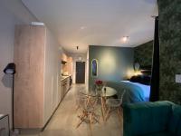  of property in Menlo Park