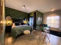  of property in Menlo Park