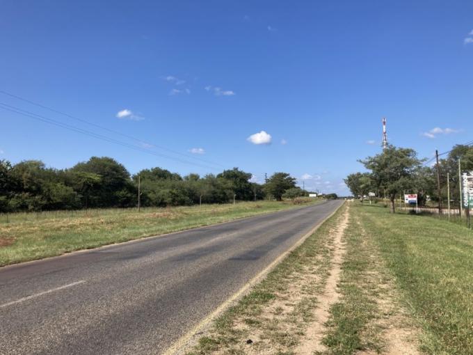Commercial for Sale For Sale in Hoedspruit - MR671954