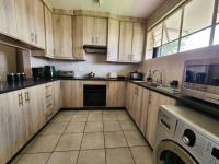 2 Bedroom 2 Bathroom Flat/Apartment for Sale for sale in Verwoerdpark