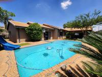 4 Bedroom 2 Bathroom House for Sale for sale in Verwoerdpark