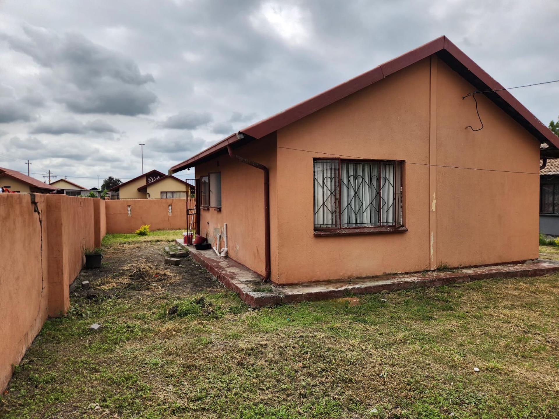 Backyard of property in Meriting unit 3