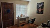 Bed Room 1 of property in Potchefstroom
