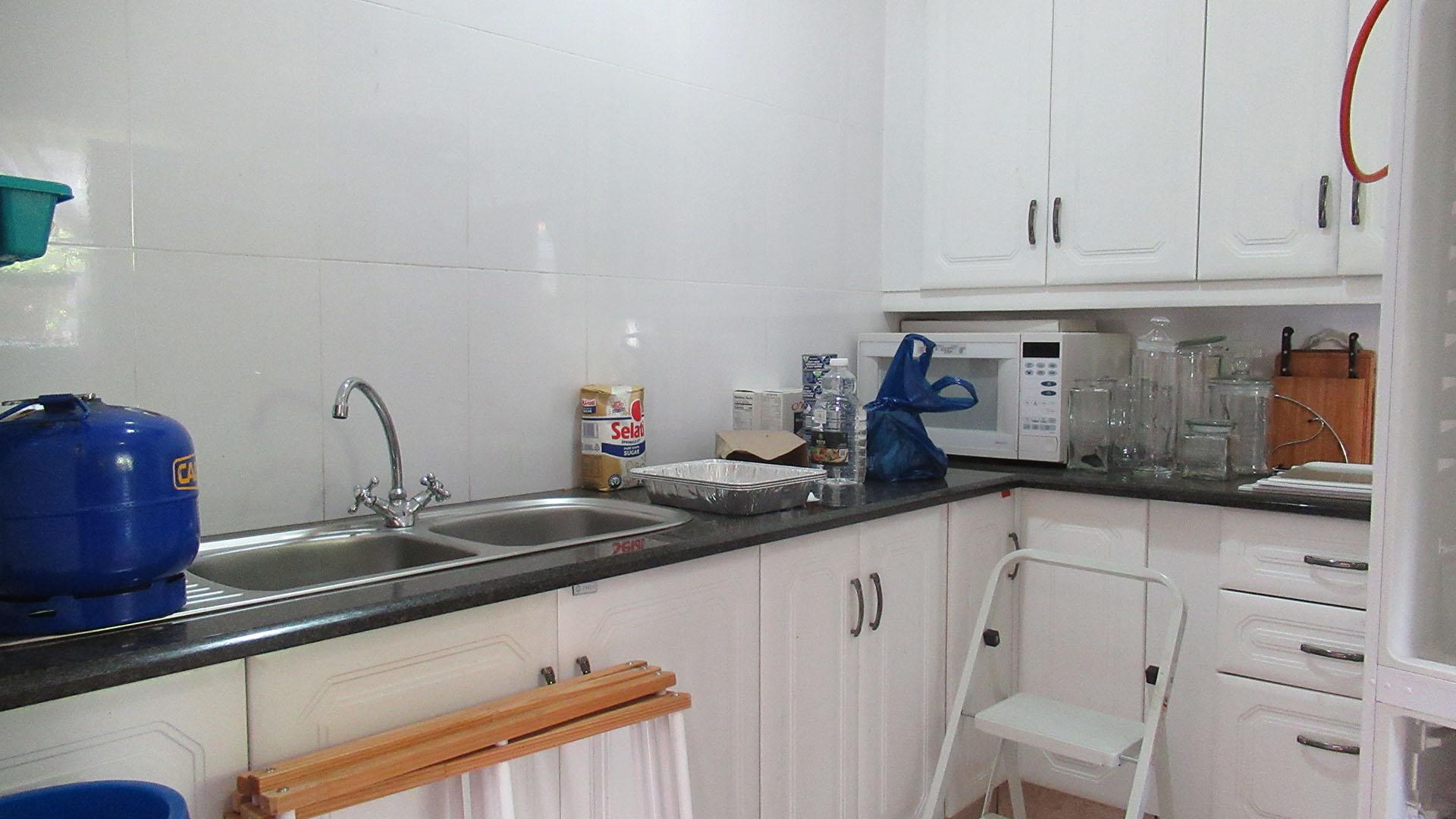 Scullery - 13 square meters of property in Oaklands - JHB