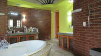 Main Bathroom - 25 square meters of property in Oaklands - JHB