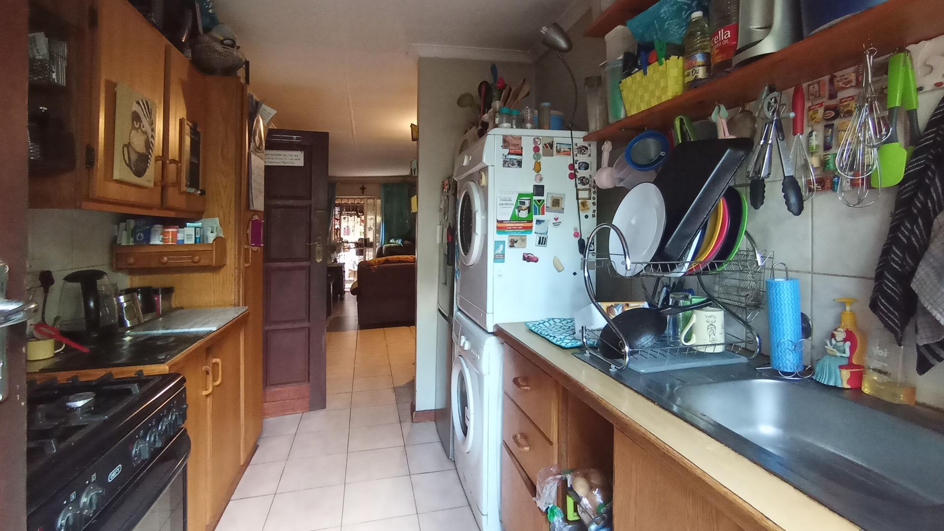 Kitchen - 7 square meters of property in La Montagne