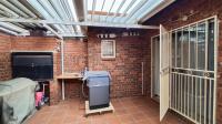 Patio - 16 square meters of property in Birchleigh North