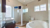 Bathroom 1 - 9 square meters of property in Morningside - DBN