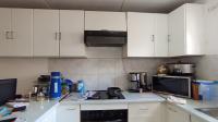 Kitchen - 8 square meters of property in Mondeor