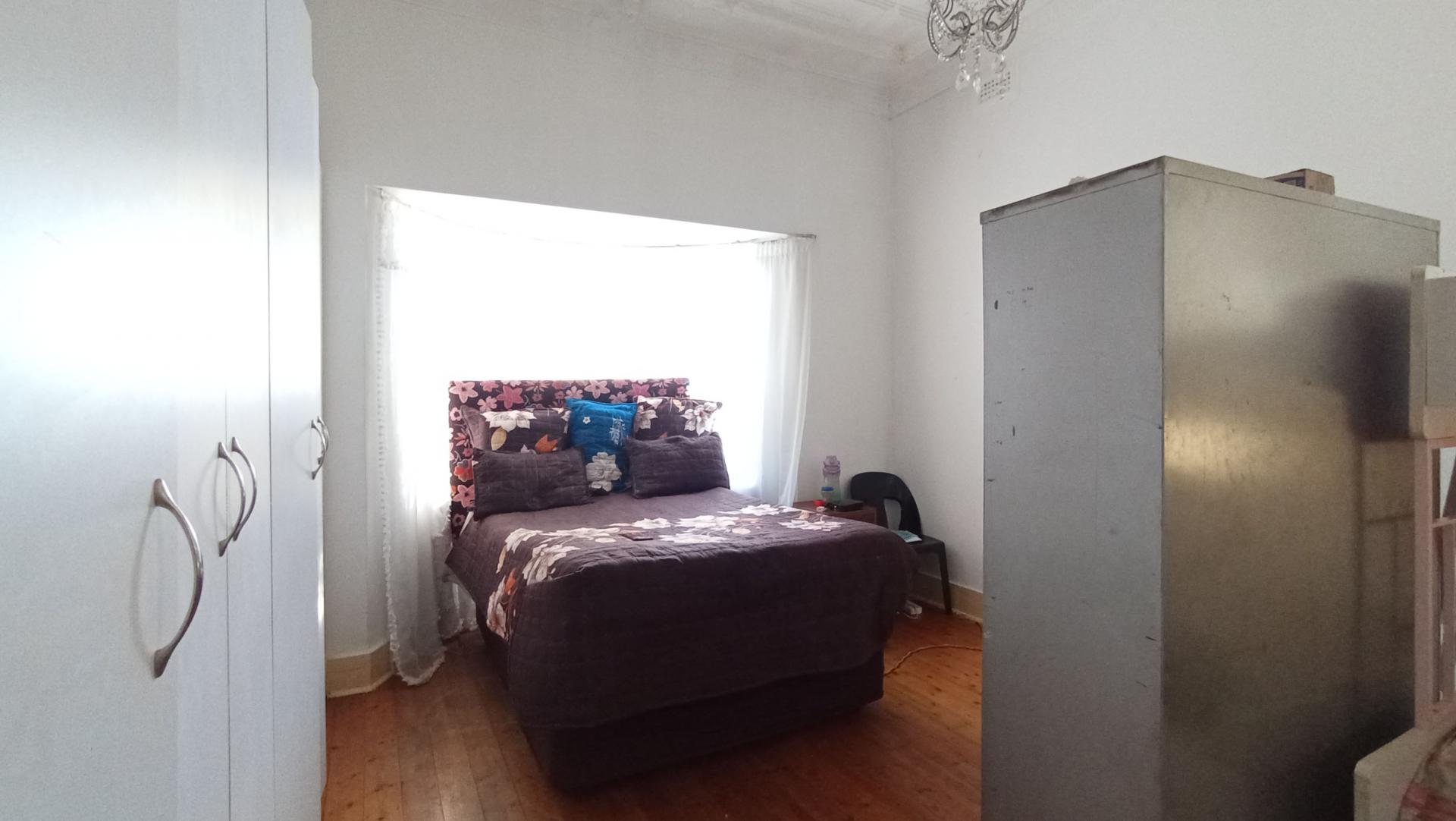 Bed Room 2 - 22 square meters of property in Kensington - JHB