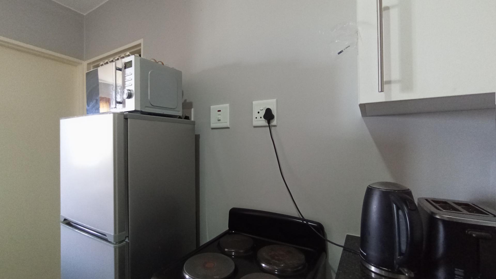 Kitchen - 5 square meters of property in Riverside View
