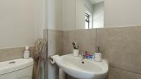 Bathroom 1 - 4 square meters of property in Riverside View