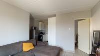 Lounges - 13 square meters of property in Riverside View