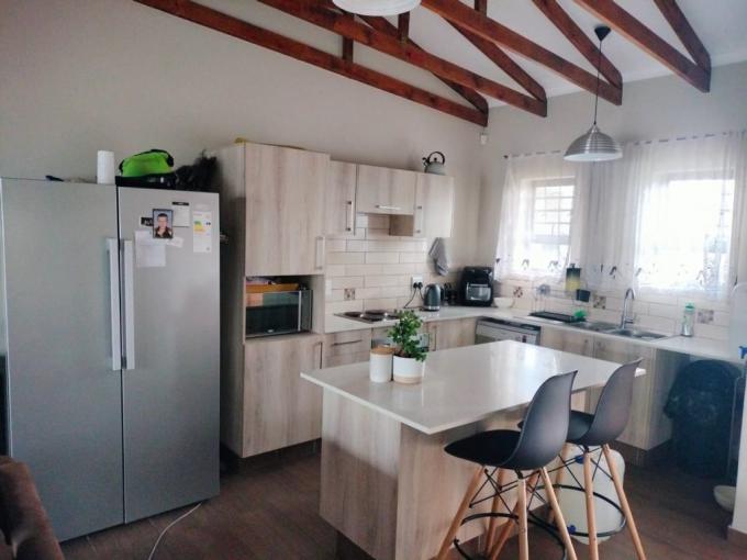 3 Bedroom Simplex for Sale For Sale in Waterkloof (Rustenburg) - MR672074