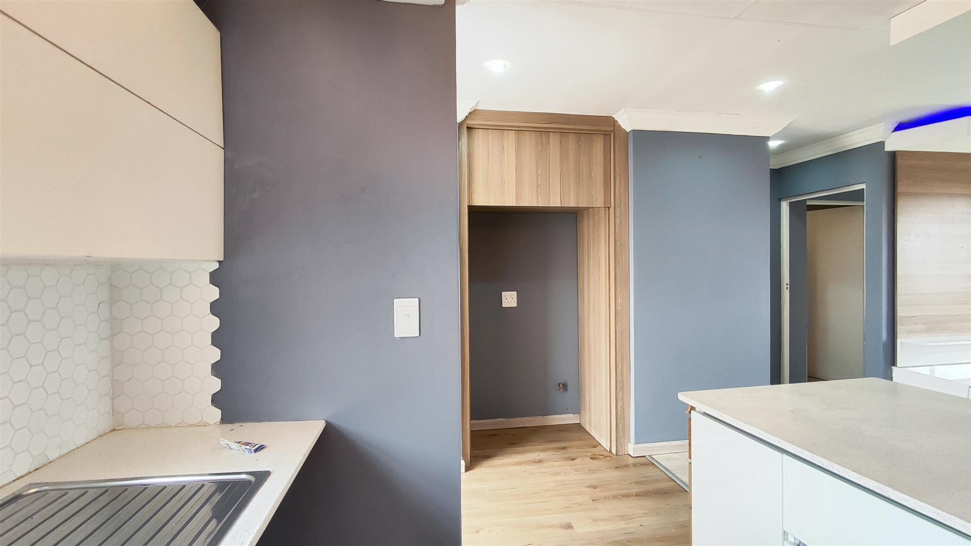 Kitchen - 12 square meters of property in Albertsdal