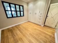  of property in Bedford Gardens