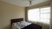 Bed Room 1 - 15 square meters of property in Lone Hill