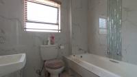 Bathroom 1 - 6 square meters of property in Lone Hill