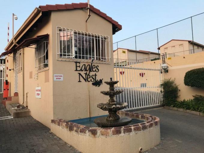 3 Bedroom Sectional Title to Rent in Primrose Hill - Property to rent - MR672201