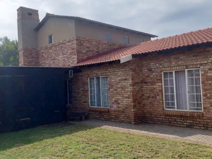 3 Bedroom House for Sale For Sale in Waterval East - MR672208