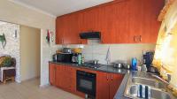 Kitchen - 12 square meters of property in Ilitha Park