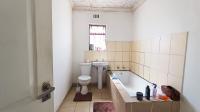 Bathroom 1 - 7 square meters of property in Ilitha Park