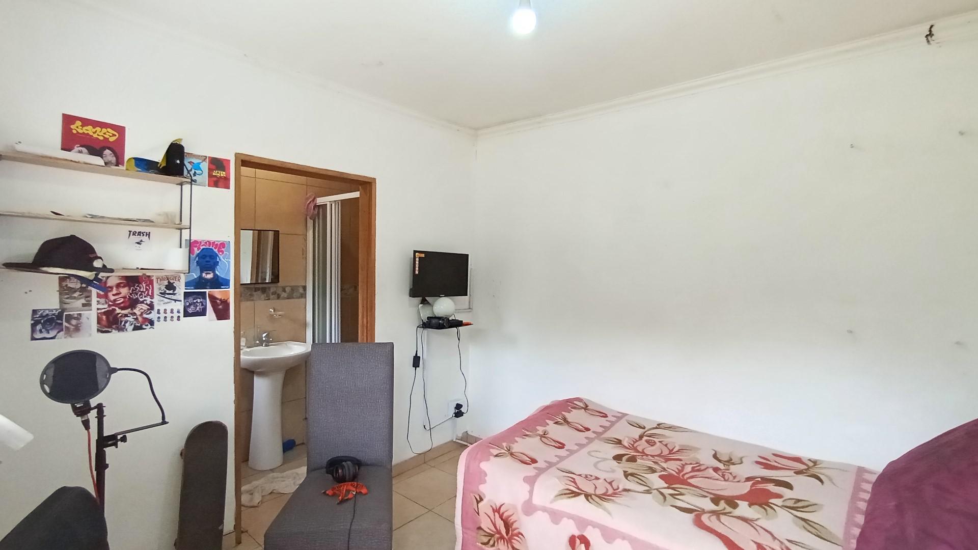 Flatlet - 61 square meters of property in Moseley