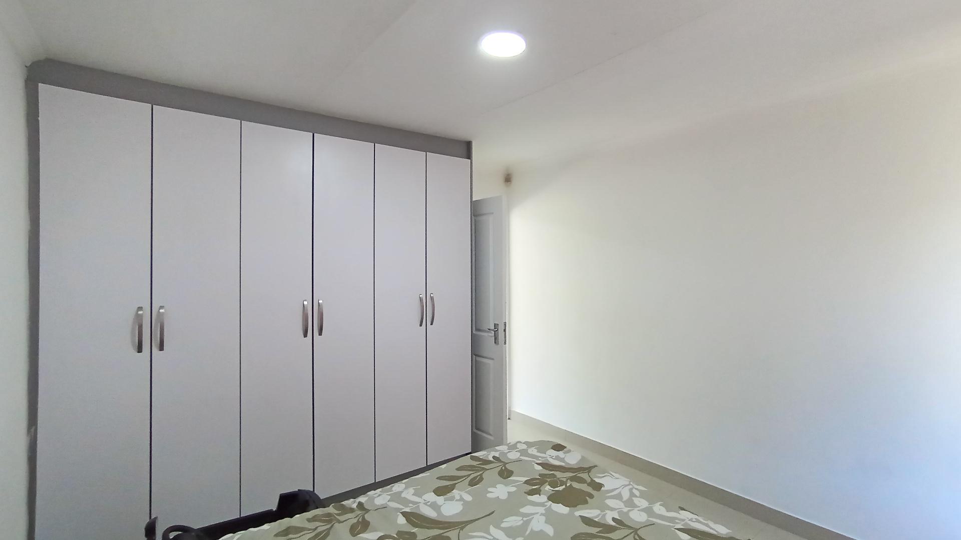 Bed Room 2 - 12 square meters of property in Escombe 