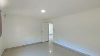 Main Bedroom - 19 square meters of property in Escombe 