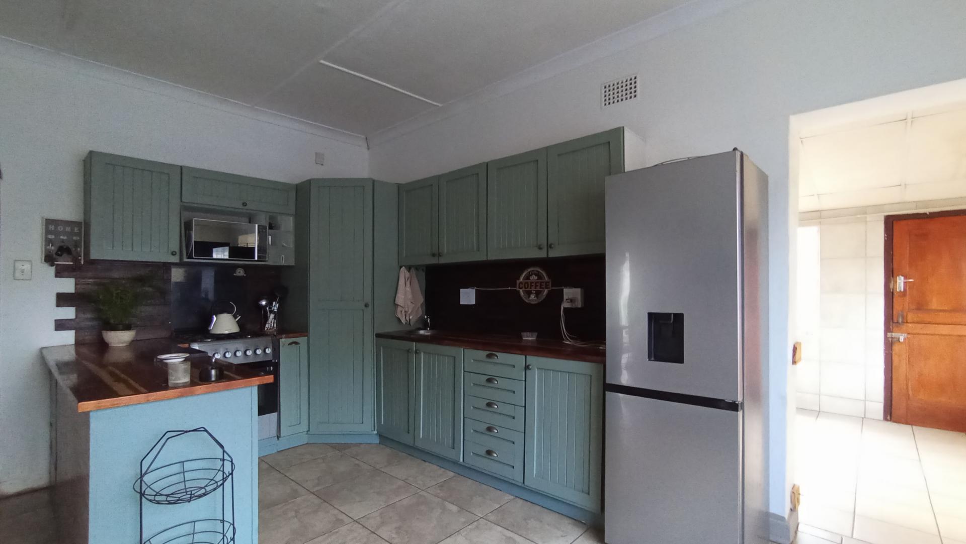 Kitchen - 20 square meters of property in Fishers Hill