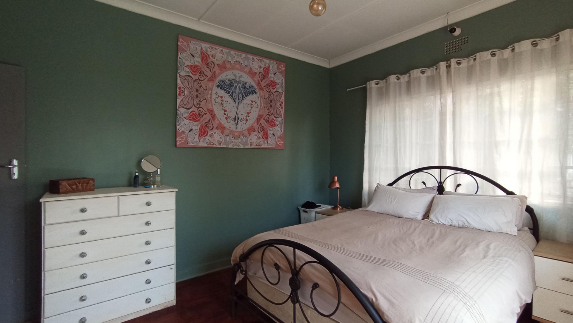 Bed Room 1 - 16 square meters of property in Fishers Hill