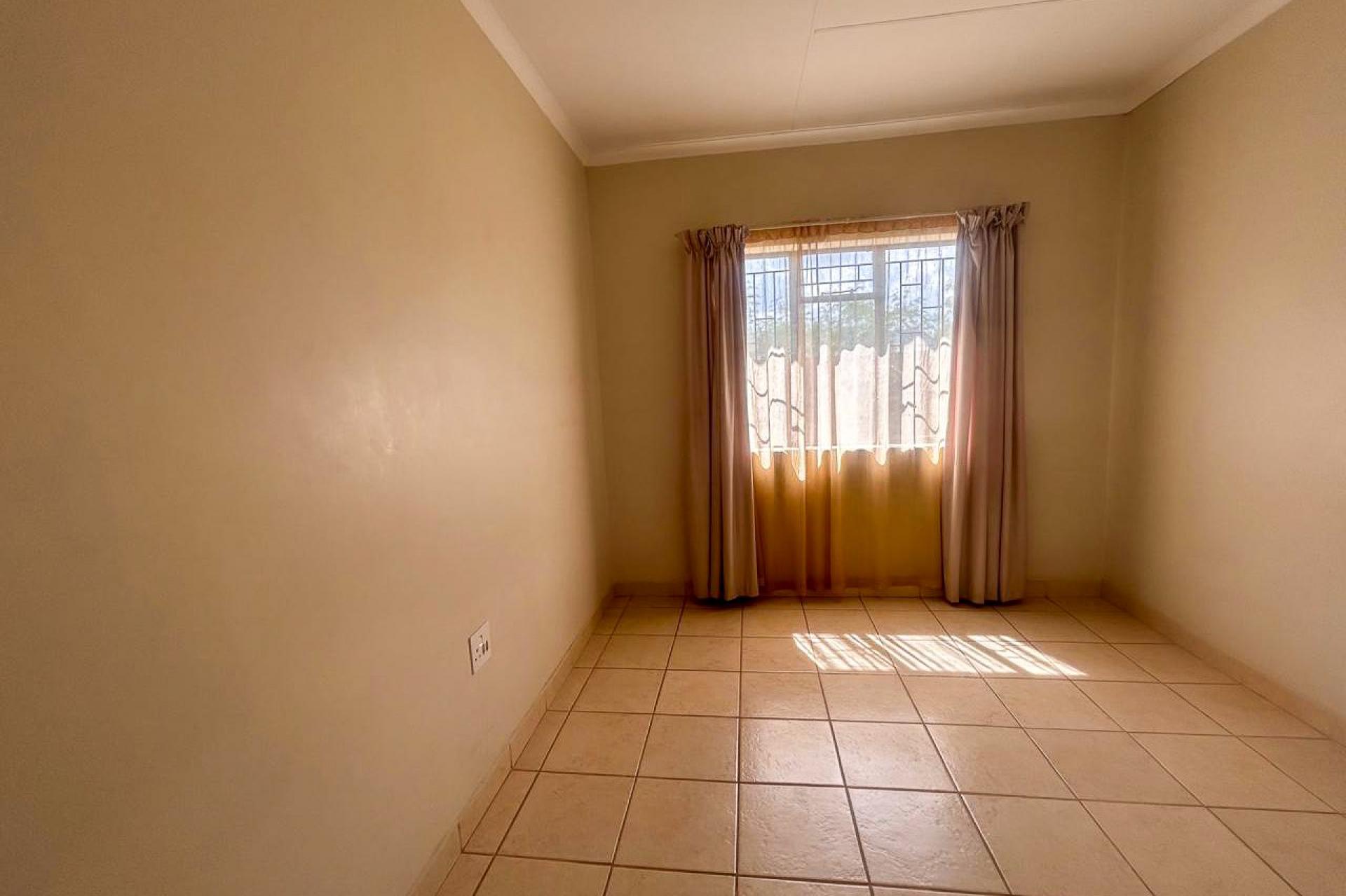 Bed Room 2 of property in Dassierand