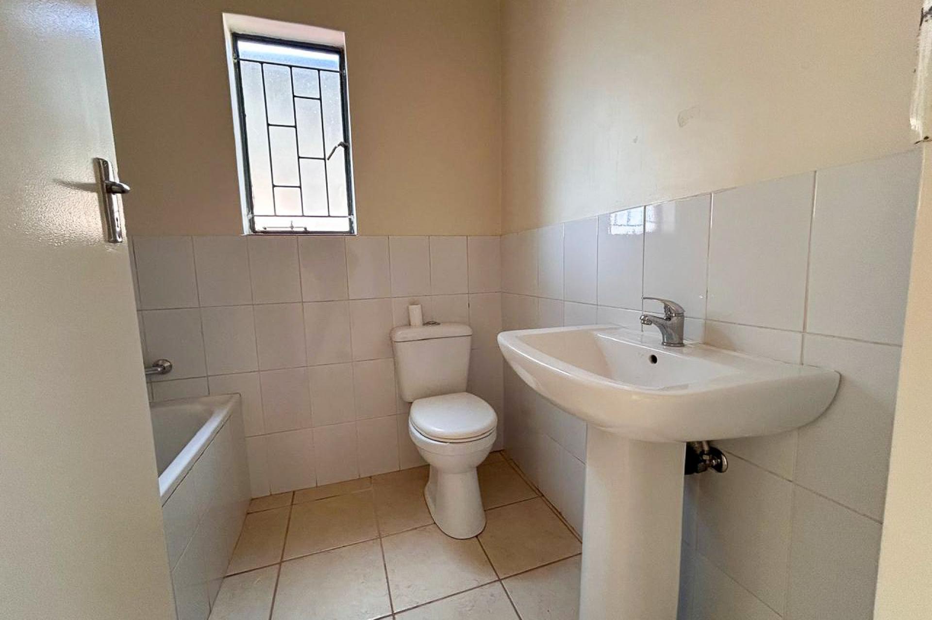 Bathroom 1 of property in Dassierand