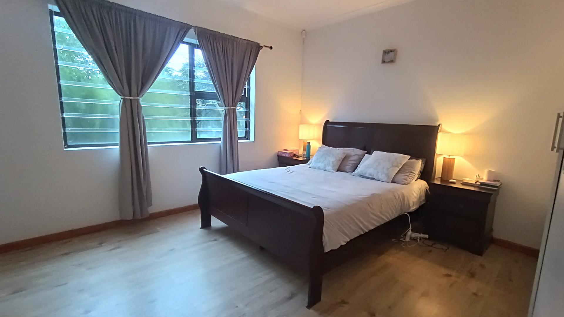 Bed Room 3 - 22 square meters of property in Pinelands