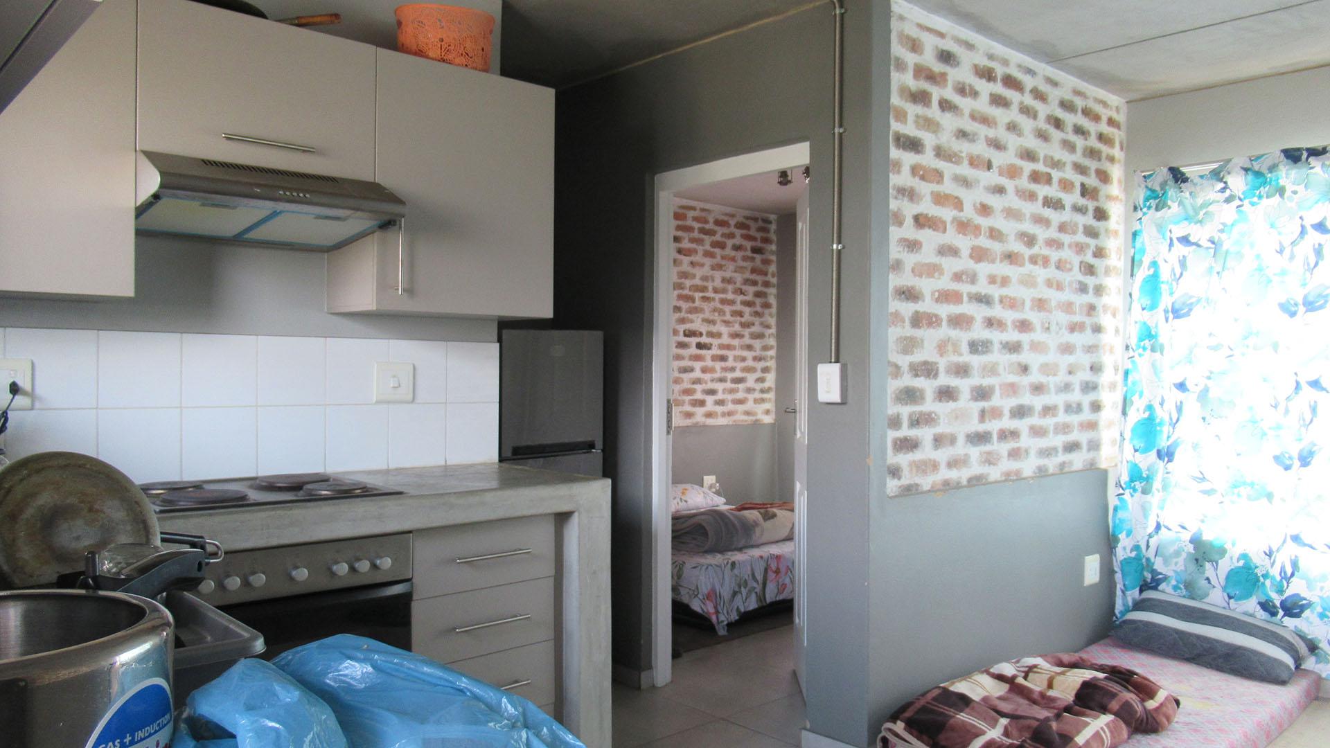 Kitchen - 10 square meters of property in Northgate (JHB)
