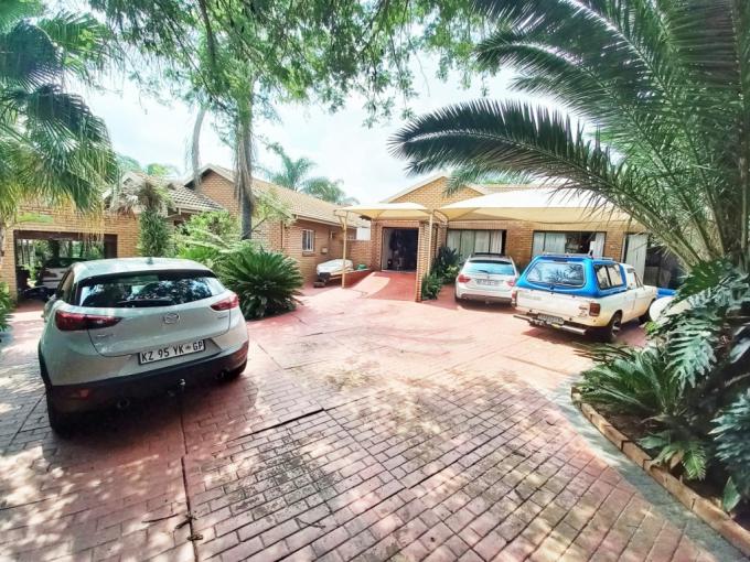 5 Bedroom House for Sale For Sale in The Reeds - MR672370