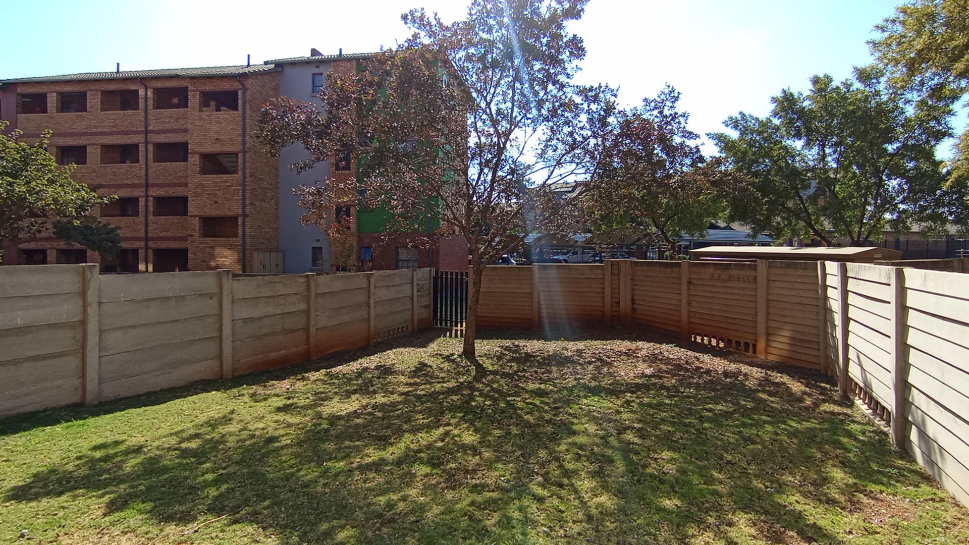 Garden of property in Montana Tuine