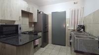 Kitchen - 7 square meters of property in Montana Tuine