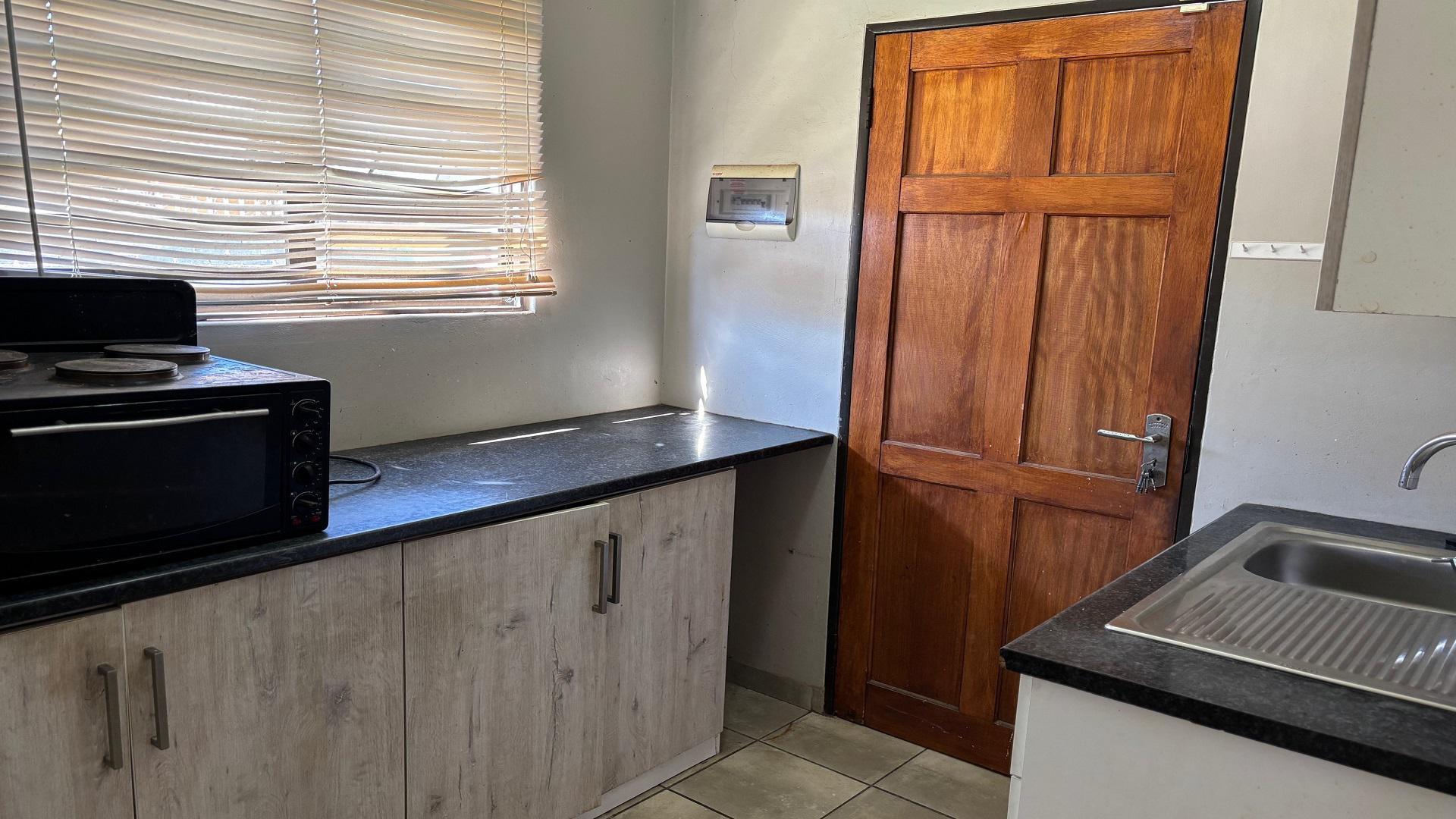 Kitchen of property in Roodepan