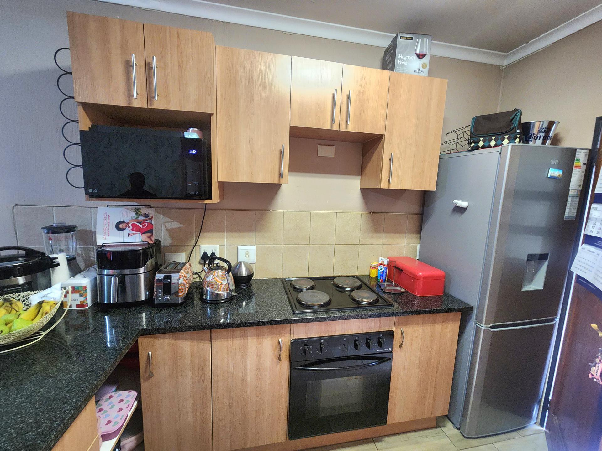  of property in Elspark