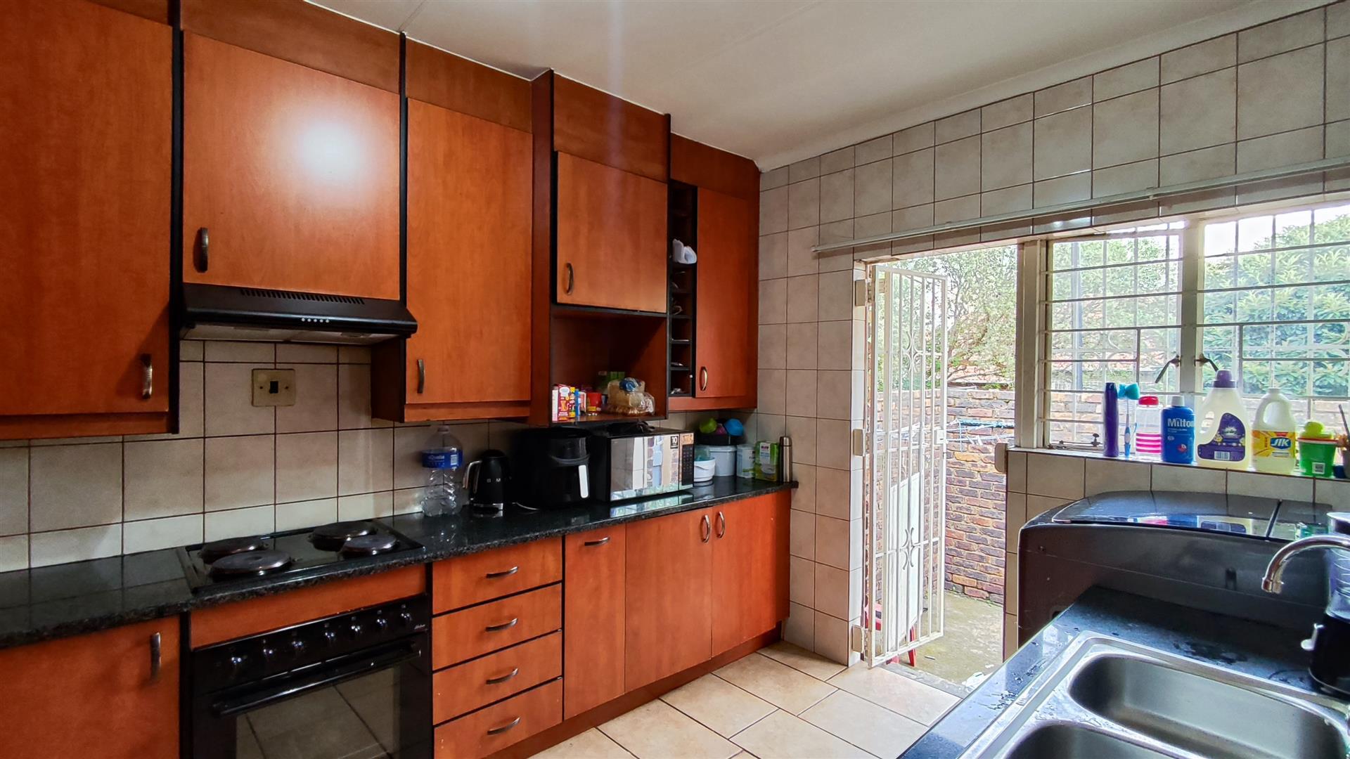 Kitchen - 12 square meters of property in Kempton Park