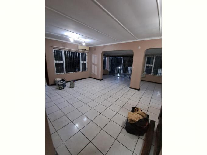 3 Bedroom House to Rent in St Winifreds - Property to rent - MR672422
