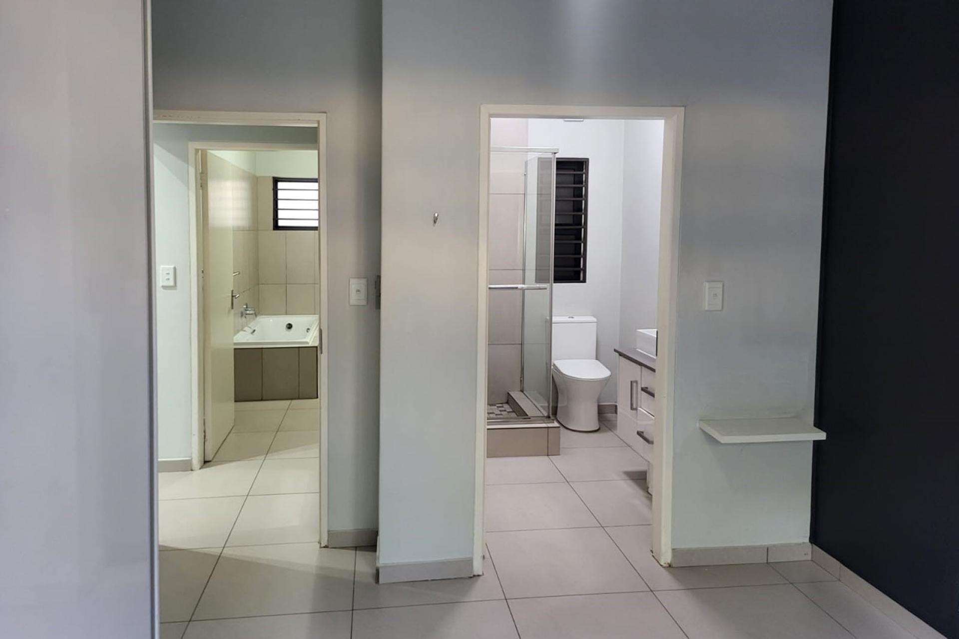 Main Bedroom of property in North Riding A.H.