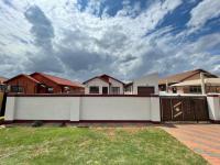 2 Bedroom 1 Bathroom House for Sale for sale in Roodekop