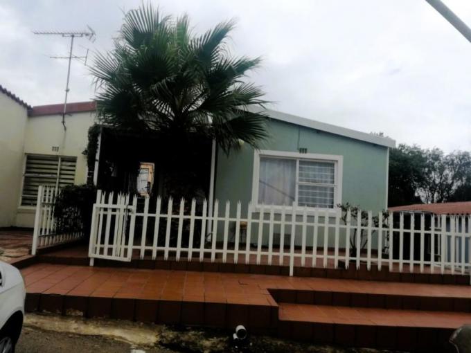 3 Bedroom Sectional Title for Sale For Sale in Ridgeway - MR672493