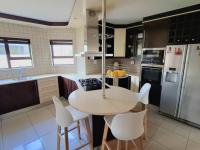  of property in Thornhill