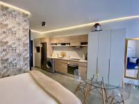  of property in Menlo Park
