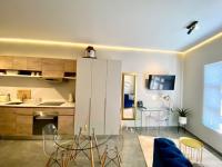  of property in Menlo Park