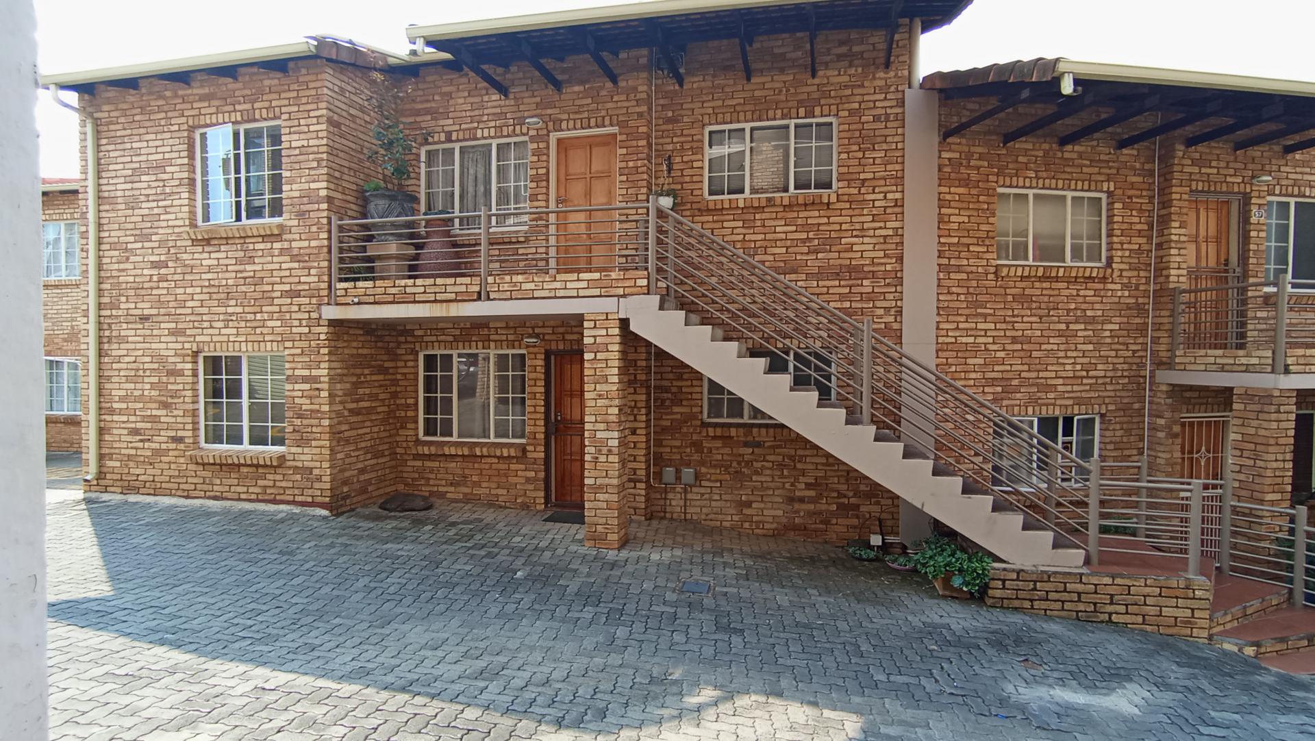 Front View of property in Windsor East